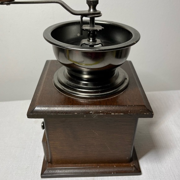 Coffee Bean Grinder Classic Retro Manual Decor - Picture 8 of 11